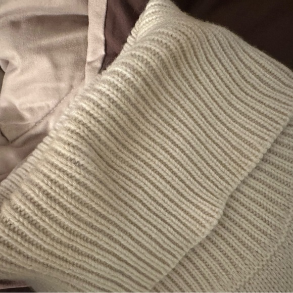 RHUDE sleeveless turtleneck sweater. Size S/M. Worn Once! - Picture 3 of 4